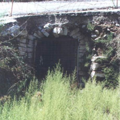 Maleniani, Kazarma - the archway of Othonas, MALETIANI (Village) KYMI