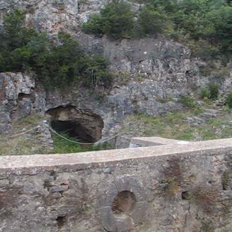 Surrounding walls of the Kapsias caves draining chasm, KAPSAS (Village) MANTINIA