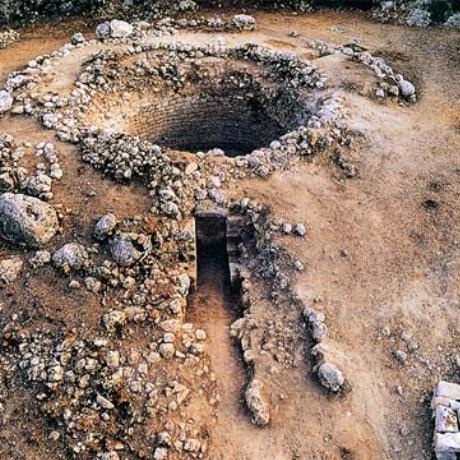 The vaulted Mycenaean Tomb at Tzanata, TZANATA (Settlement) KEFALLONIA