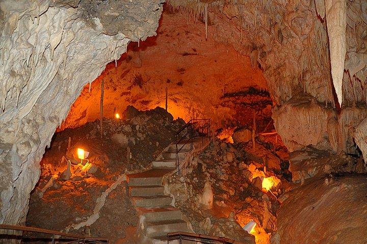 Anemotrypa Cave, Pramanta, Ioannina PRAMANTA (Small town) IOANNINA
