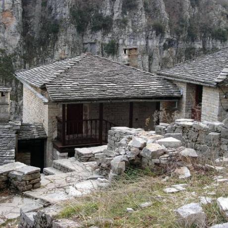 Monodendri, Central Zagori, MONODENDRI (Village) KENTRIKO ZAGORI