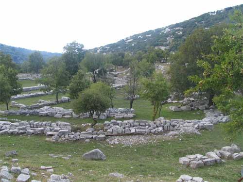Surrounding area of the site BASSAE (Ancient sanctuary) ILIA