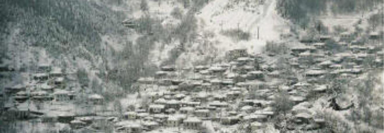 Το χωριό σκεπασμένο με χιόνι