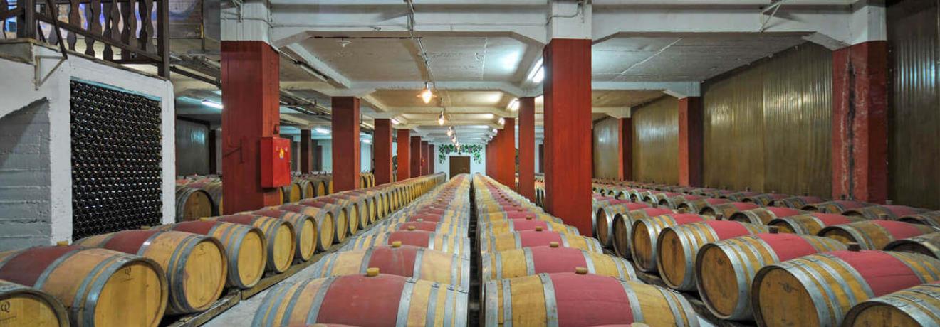 Wine aging cellar